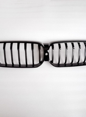宝马BMW原厂 21-25款G32 6GTLCI MPerformance高亮黑中网进气格栅