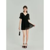 分体游泳衣8696女简约显瘦清新泡温泉沙滩水上乐园连体女泳衣