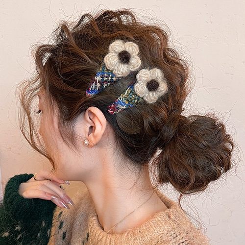 彩色格纹花朵三角发夹女秋冬2025