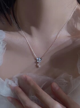 轻奢气质百搭蓝色花朵项链女小众设计感锁骨链高级感日常颈链