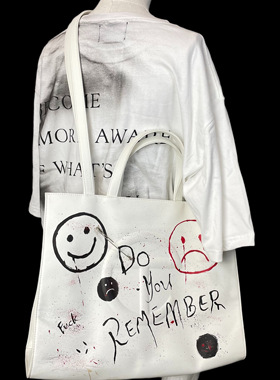 【sharkcolor】手工涂鸦设计remake小众单肩斜挎包