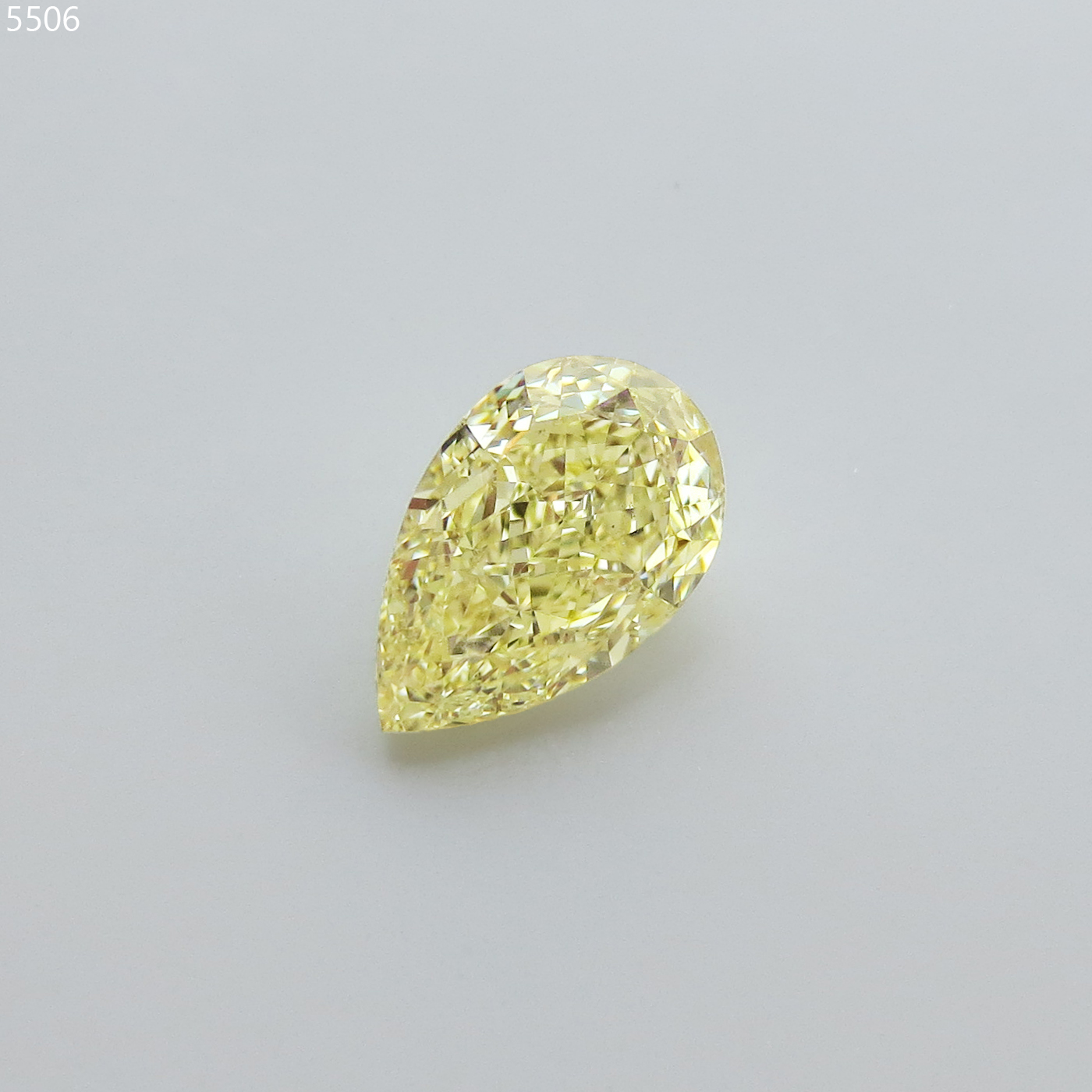 1.52 FLY VS2 淡彩黄GIA水滴 天然彩钻黄钻鸽子蛋