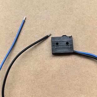 小型行程限位开关2线常开5A常开 W200L300同款 防水微动开关WS1