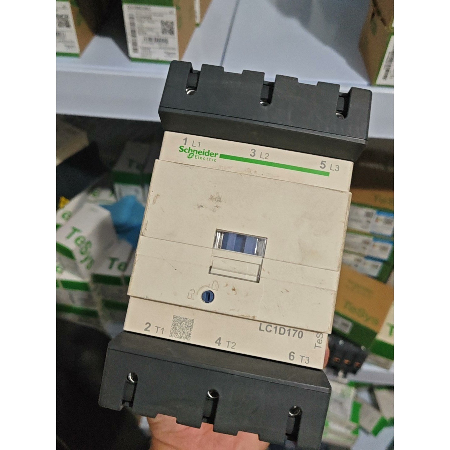(议价)施耐德接触器,LC1D170M7C东西是没接过线的,保存不当询价