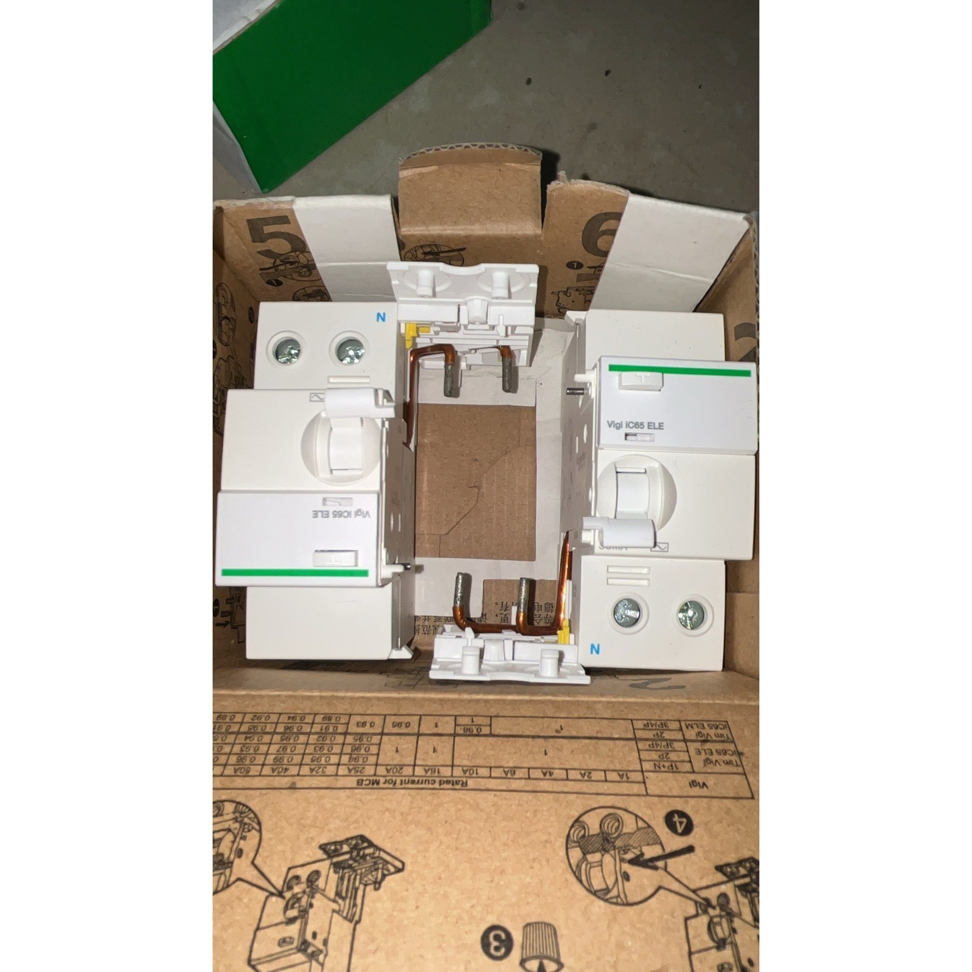 (议价)施耐德漏电附件IC65ELE2P 漏电保护  A9V5724询价