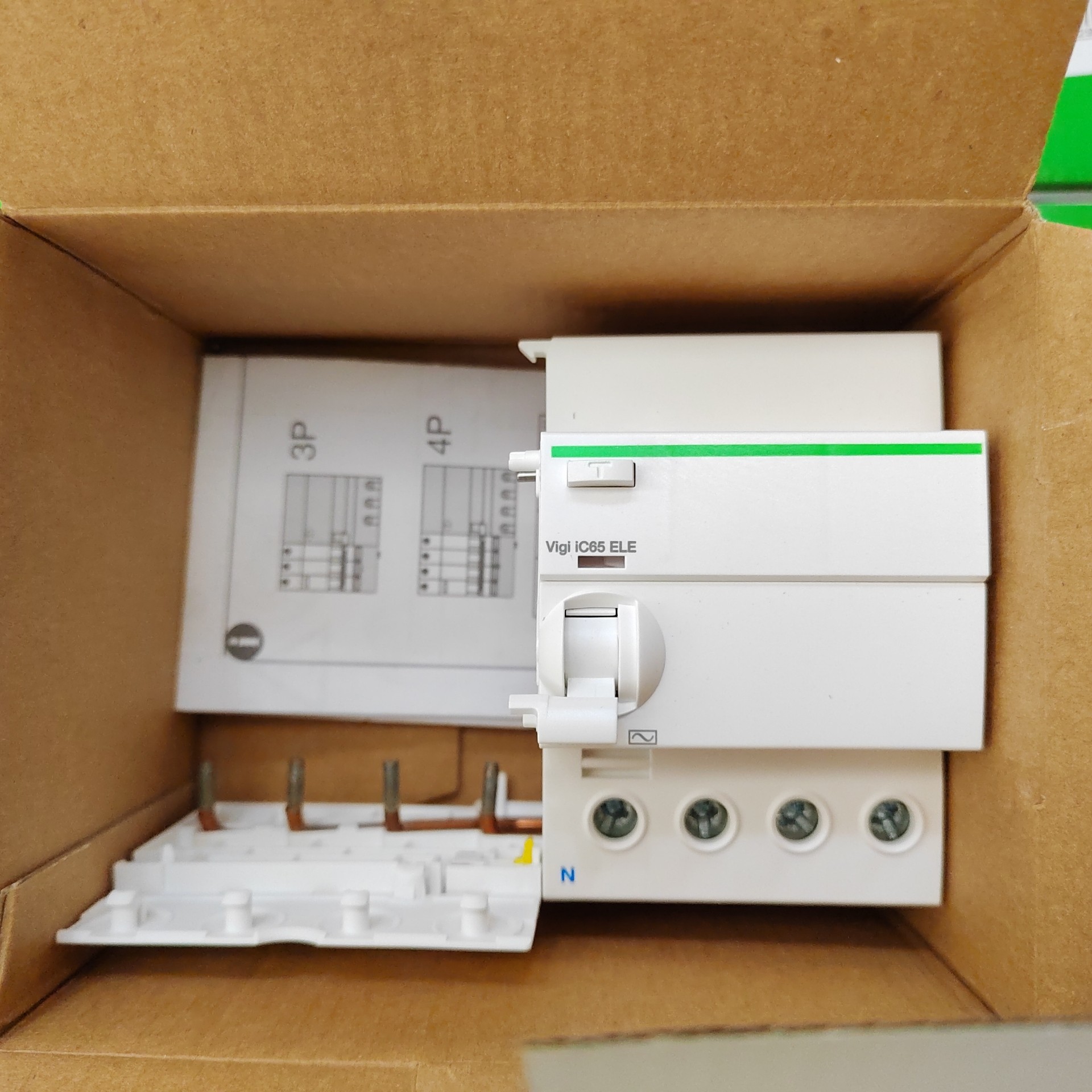 (议价)全新正品施耐德iC65N漏电保护断路器4P40A vigi空询价