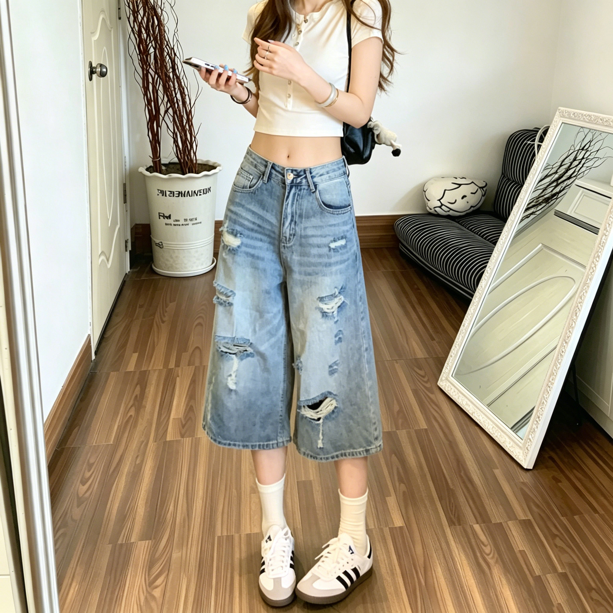 美式复古七分破洞阔腿牛仔裤女夏季设计稿浅色百搭宽松显瘦中裤子