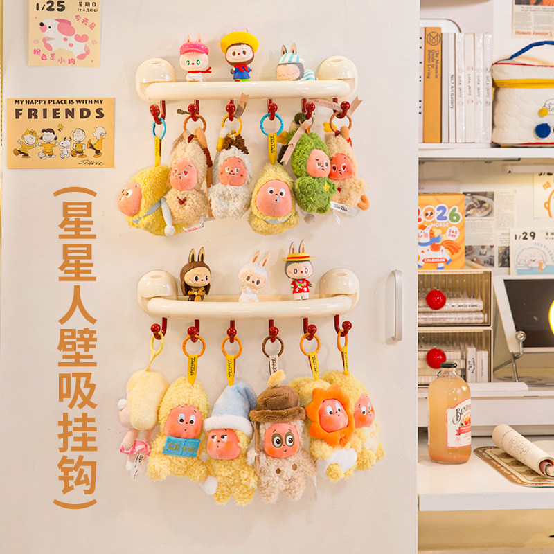 盲盒摆件挂钩多巴胺吸盘式挂件收纳无痕免打孔强力固定墙上挂架