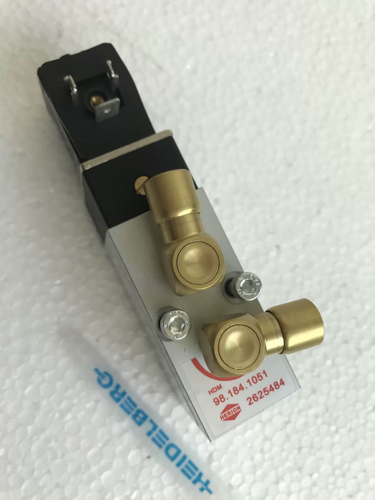 海德堡配件SM102 CD102电磁阀 98.184.1051进口电磁阀61.184.1051