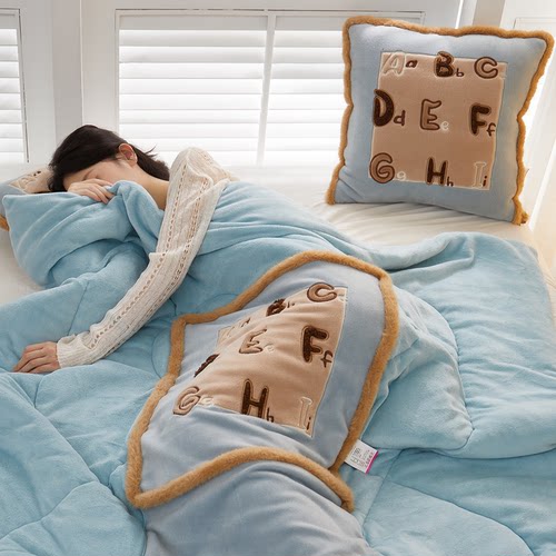 加厚牛奶绒抱枕被子两用