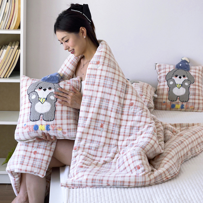 加厚牛奶绒抱枕被子两用