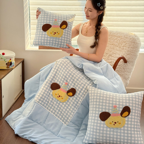时黛卡通小熊二合一抱枕被午睡