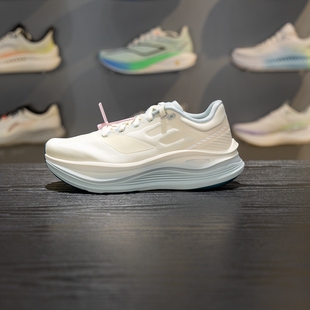 ARHW002 2026春稳定轻量高回弹保护运动鞋 李宁越影5pro跑步鞋 女鞋