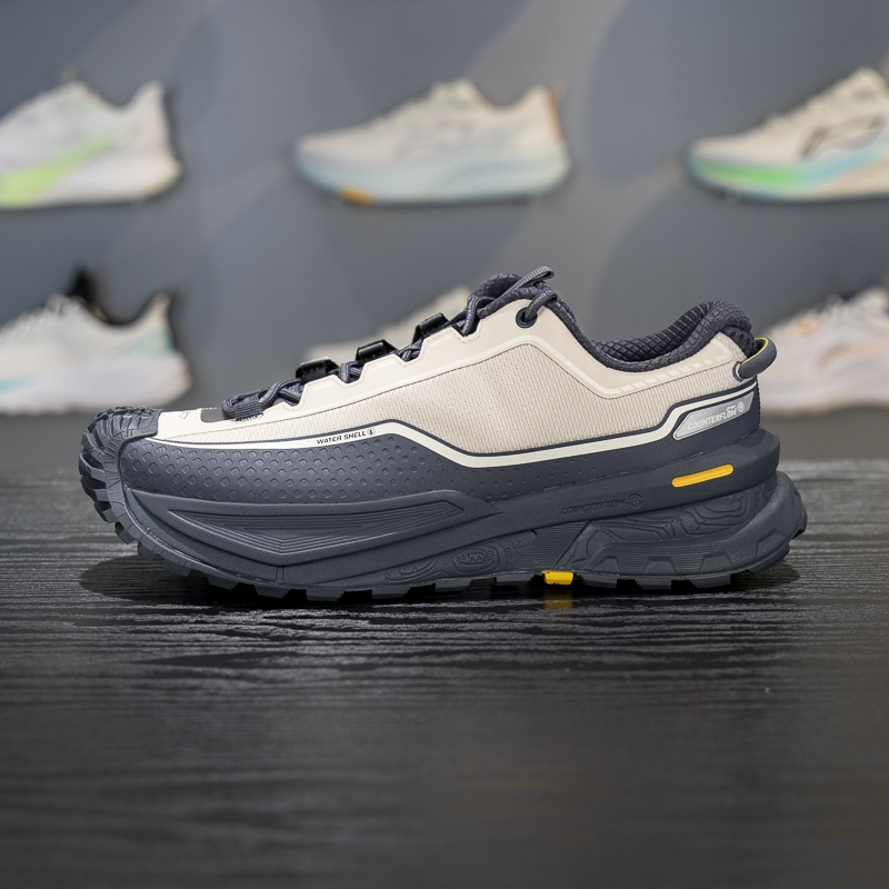 李宁CF溯行川男子户外徒步鞋2025秋冬新款减震回弹运动鞋AHTV047