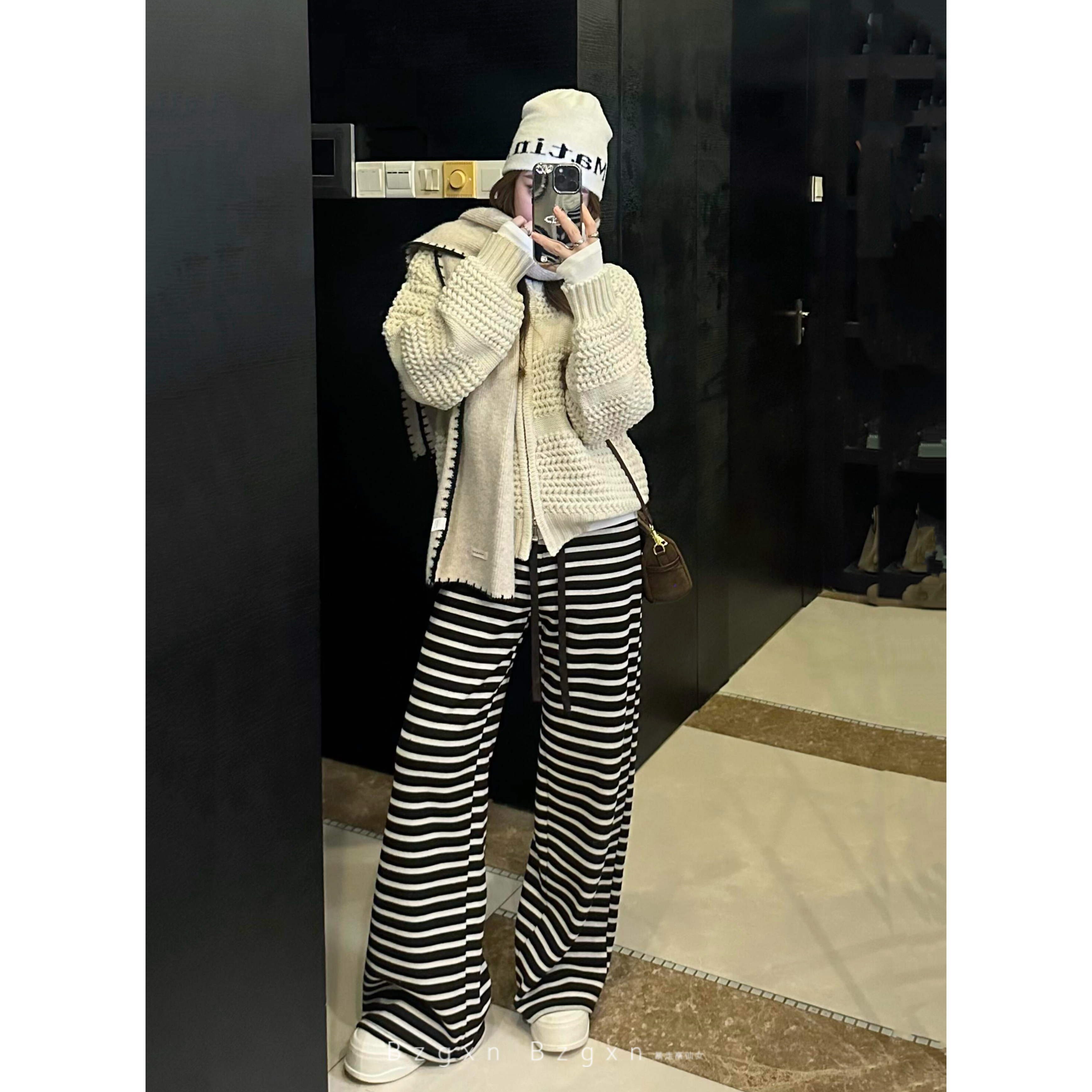 【送运费险】抽绳休闲加绒条纹裤