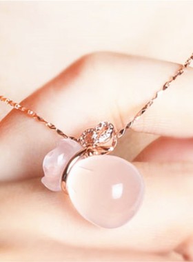 森系小清新甜美蝴蝶结粉色水晶福袋项链女时尚气质百搭吊坠锁骨链