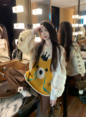 时尚套装女春秋款学院风卡通小熊毛衣针织马甲搭配花边衬衫两件套