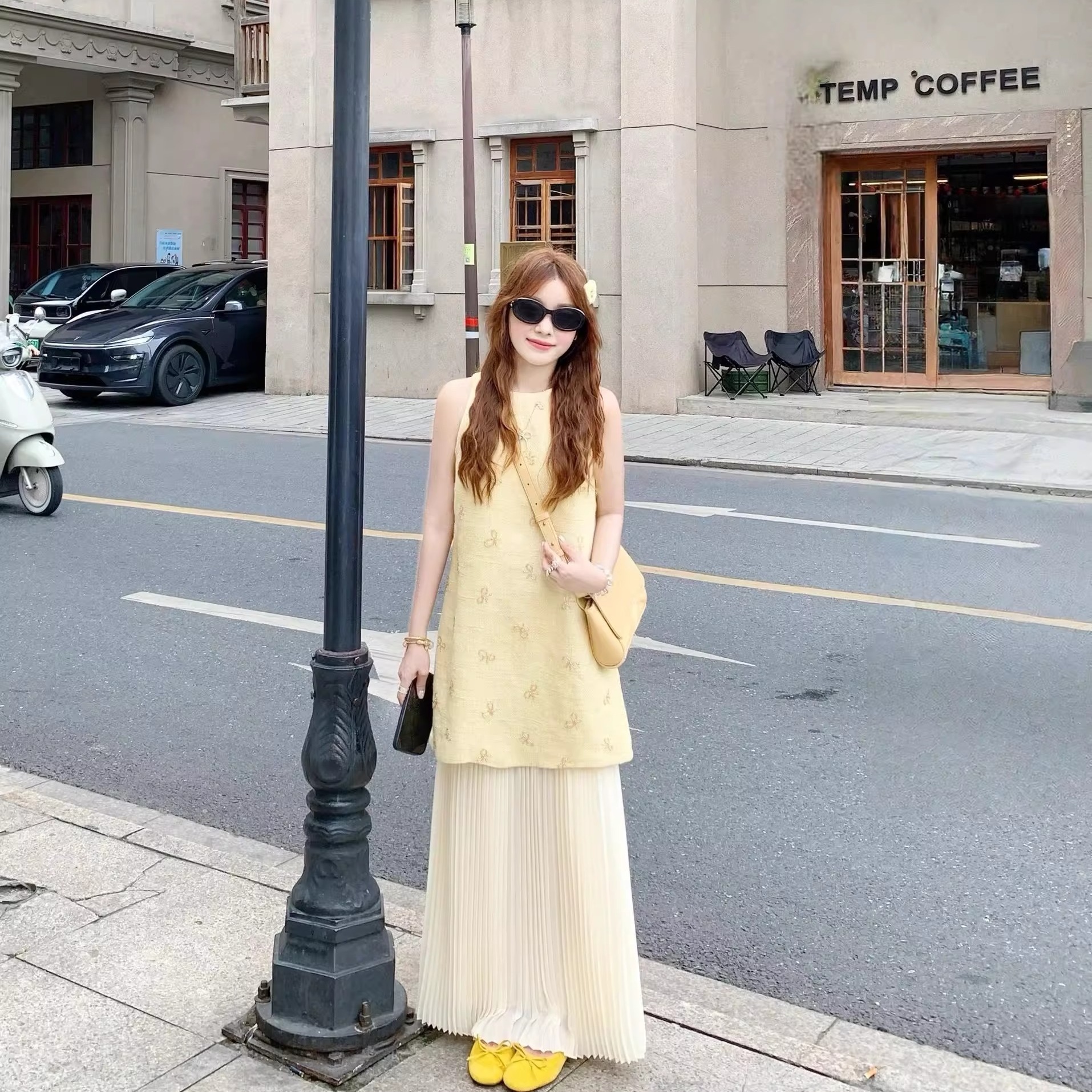 法式小香风穿搭套装女夏季2025新款蝴蝶结无袖背心上衣长裙两件套