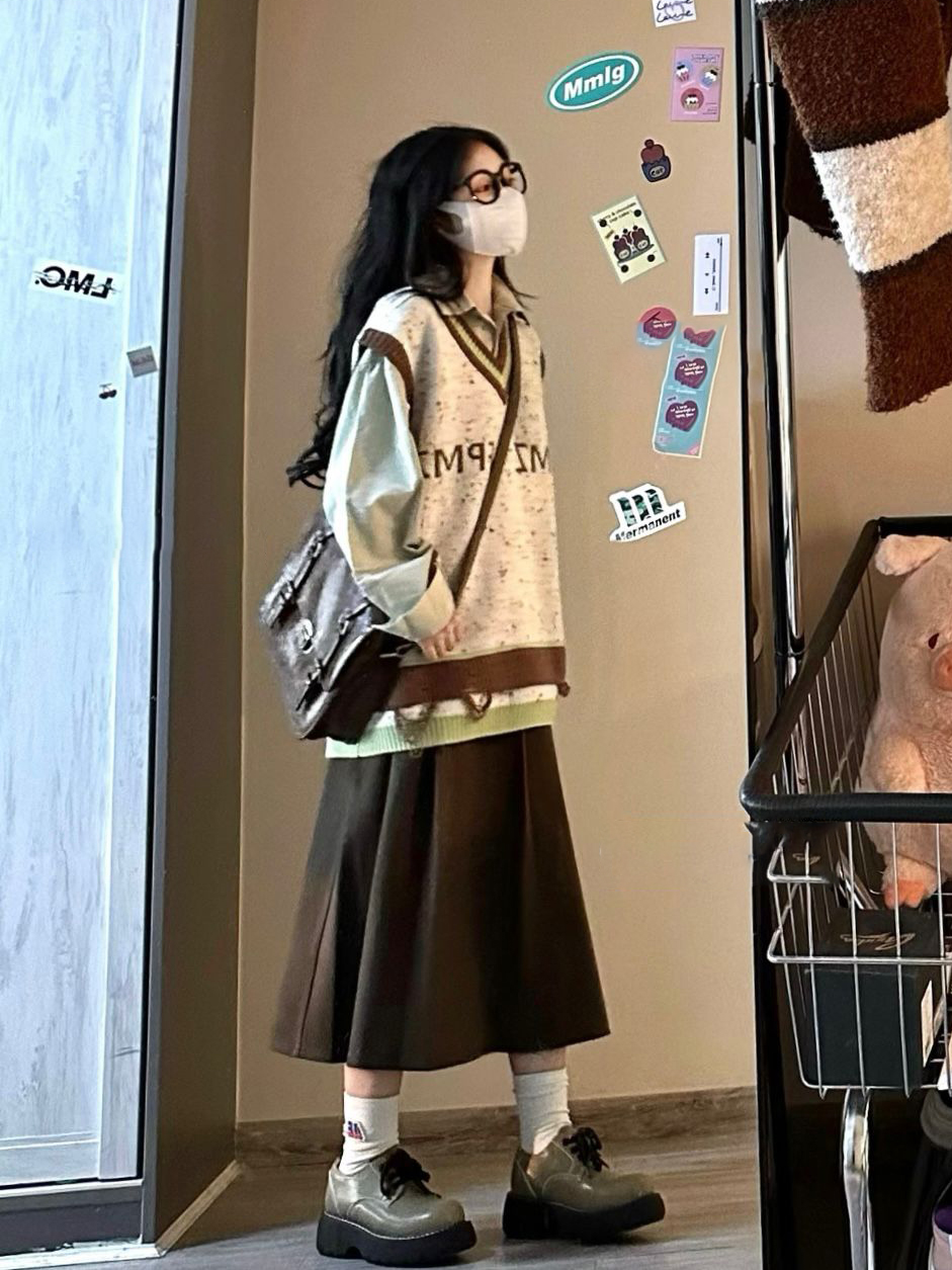 时尚套装裙女秋冬茶系一整套毛衣针织马甲穿搭衬衫半身裙子三件套