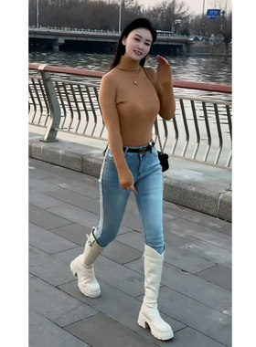 高腰修身微喇显瘦提臀女牛仔裤