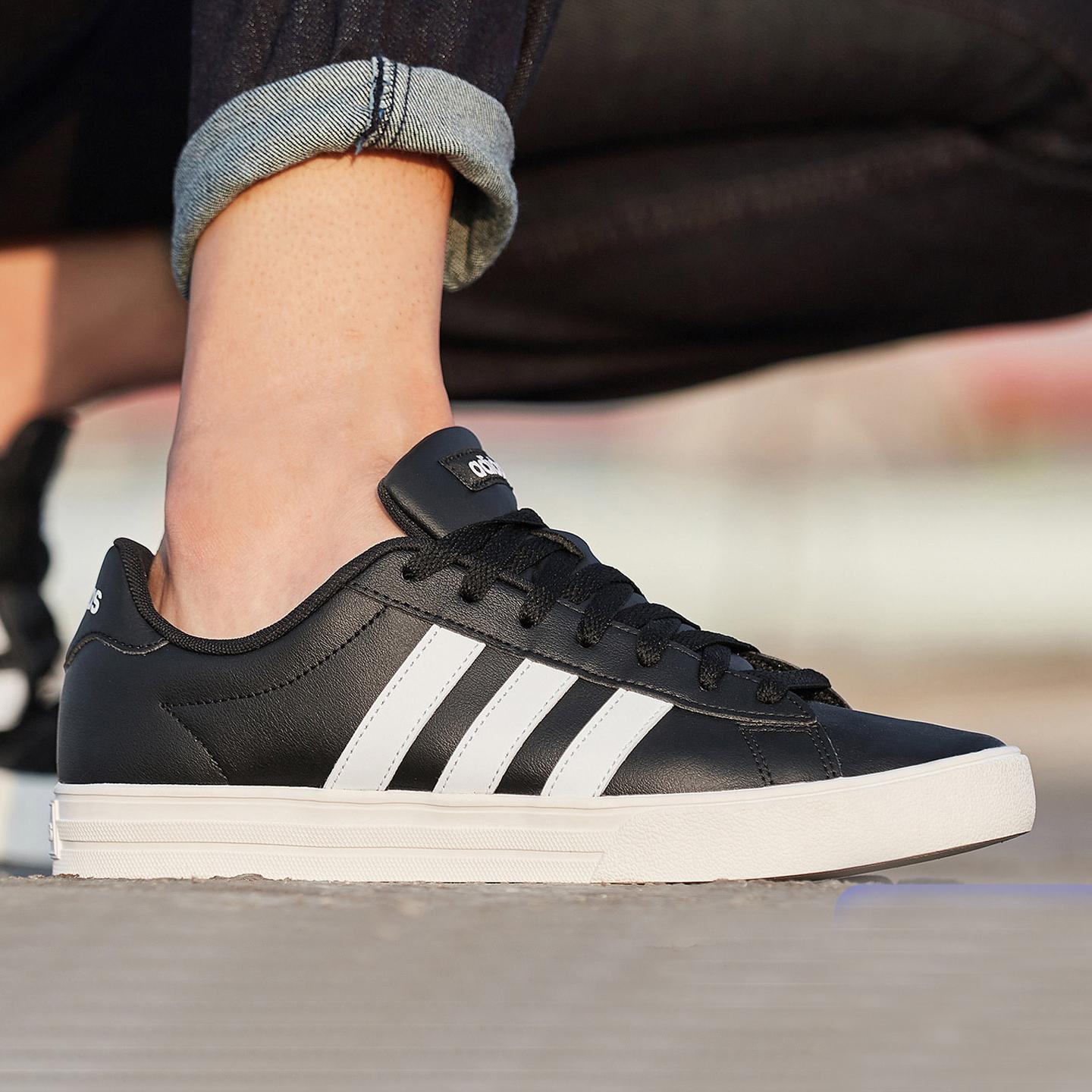 阿迪达斯男鞋2023春季新款