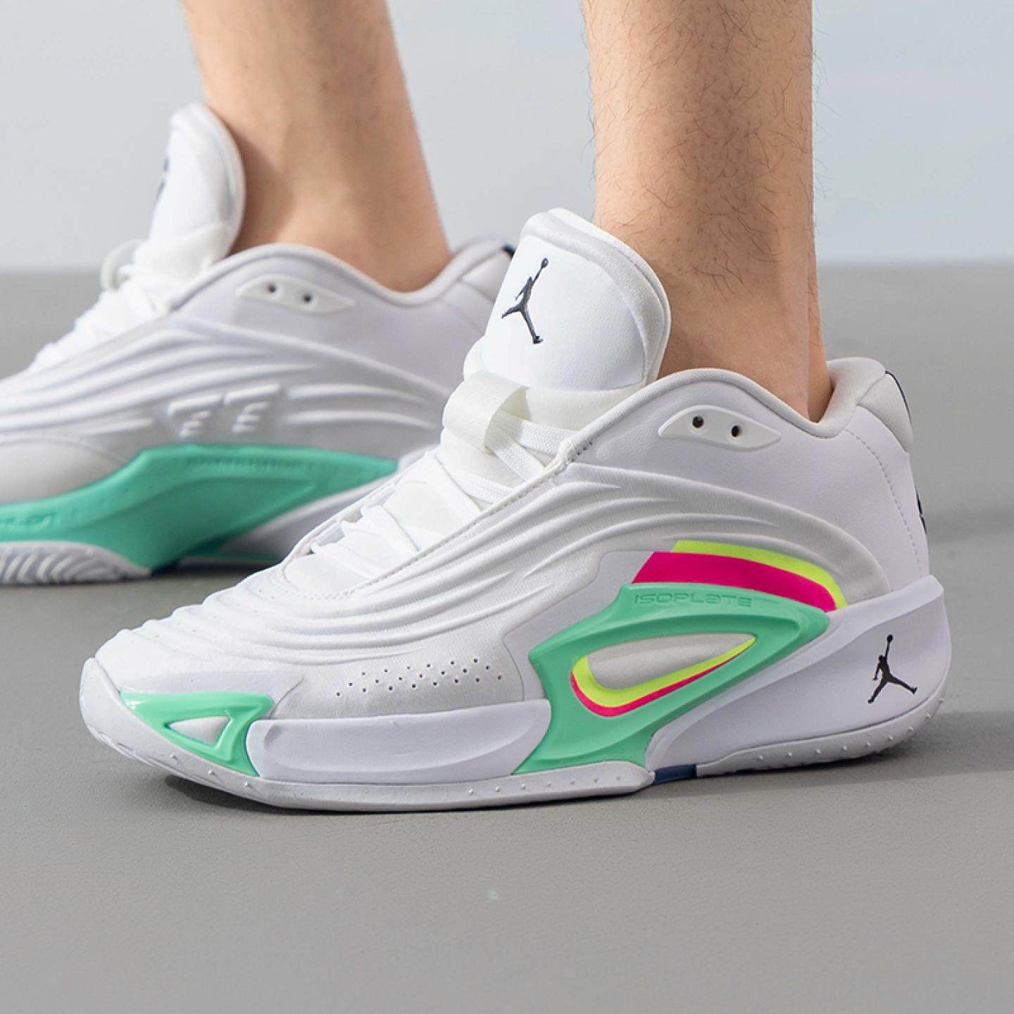 耐克男鞋2025新运动鞋LUKA 3东契奇3实战Jordan篮球鞋HQ5055-107