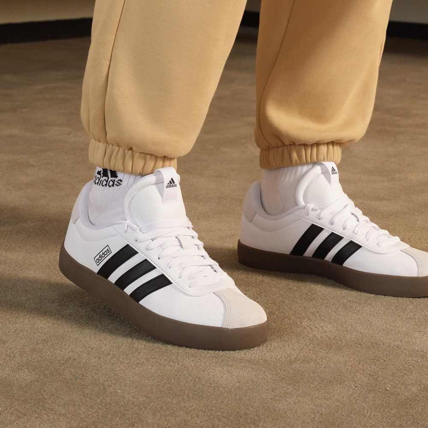 阿迪达斯板鞋德训鞋2024