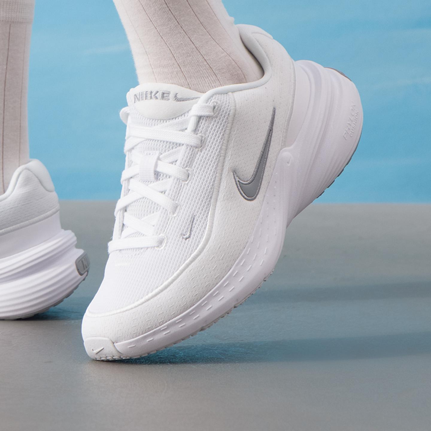 Nike耐克休闲鞋大童鞋女鞋2025秋新款UPLIFT SC运动鞋IF1749-101