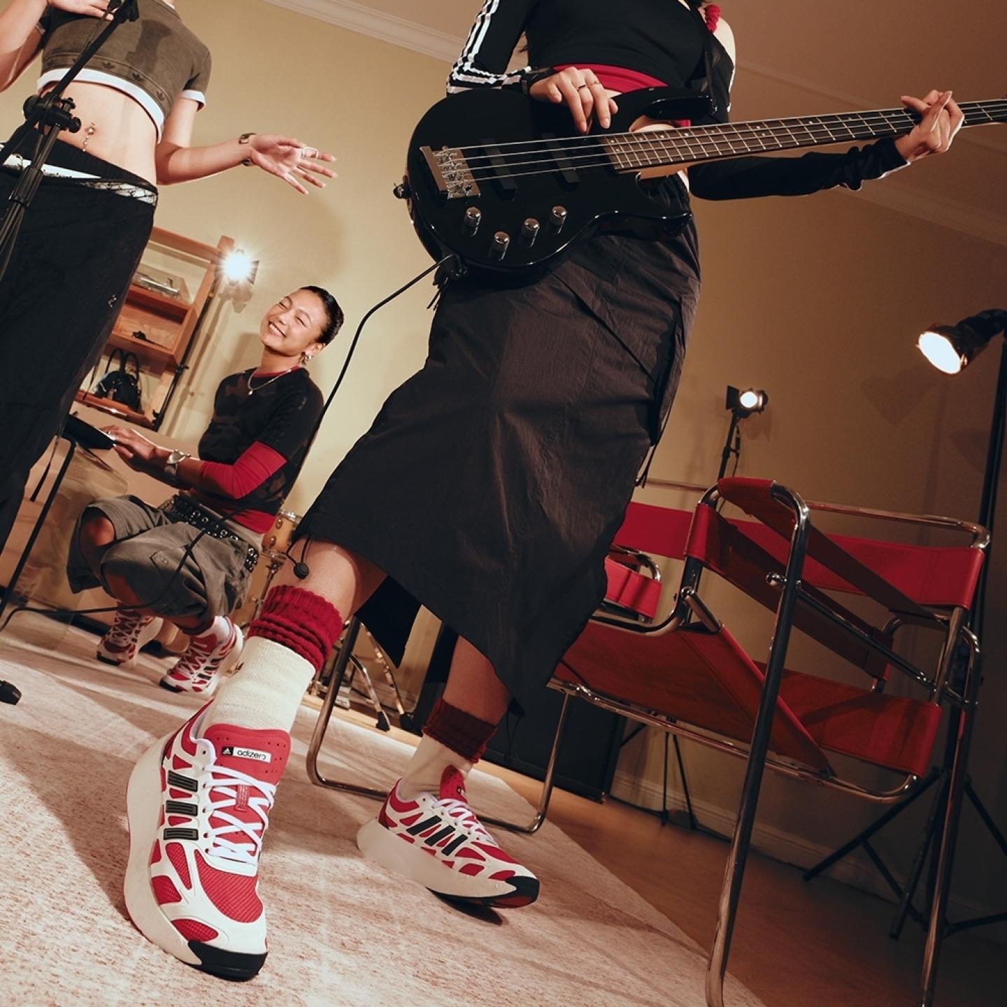 阿迪达斯三叶草工装风可拆卸长短裙2025夏女半身裙KB8963 KB8962