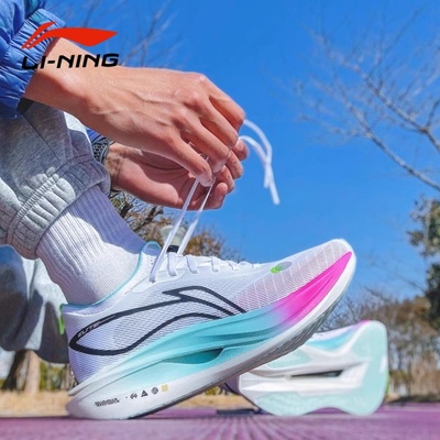 李宁飞电5ELITE超䨻轻便跑步鞋