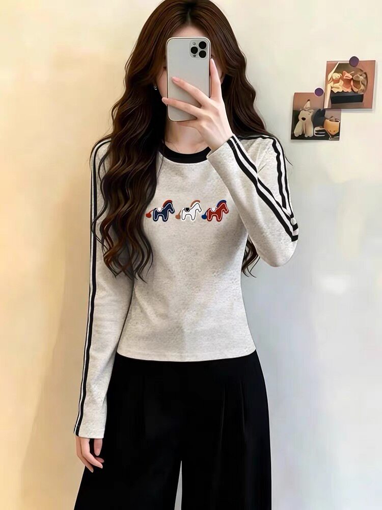 2026美式复古小马印花长袖T恤女新款秋季三条杠白灰色纯棉上衣服