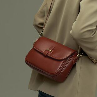 牛皮包包2025年新款时尚高级感小方包牛皮单肩小包休闲女士斜挎包