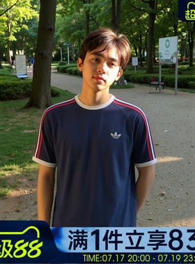 adidas阿迪达斯三叶草男子运动休闲短袖T恤经典三条纹上衣KC8636
