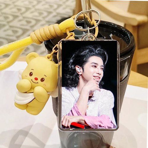 华晨宇向阳而生日出演唱会定制钥匙扣应援纪念品书包小挂件