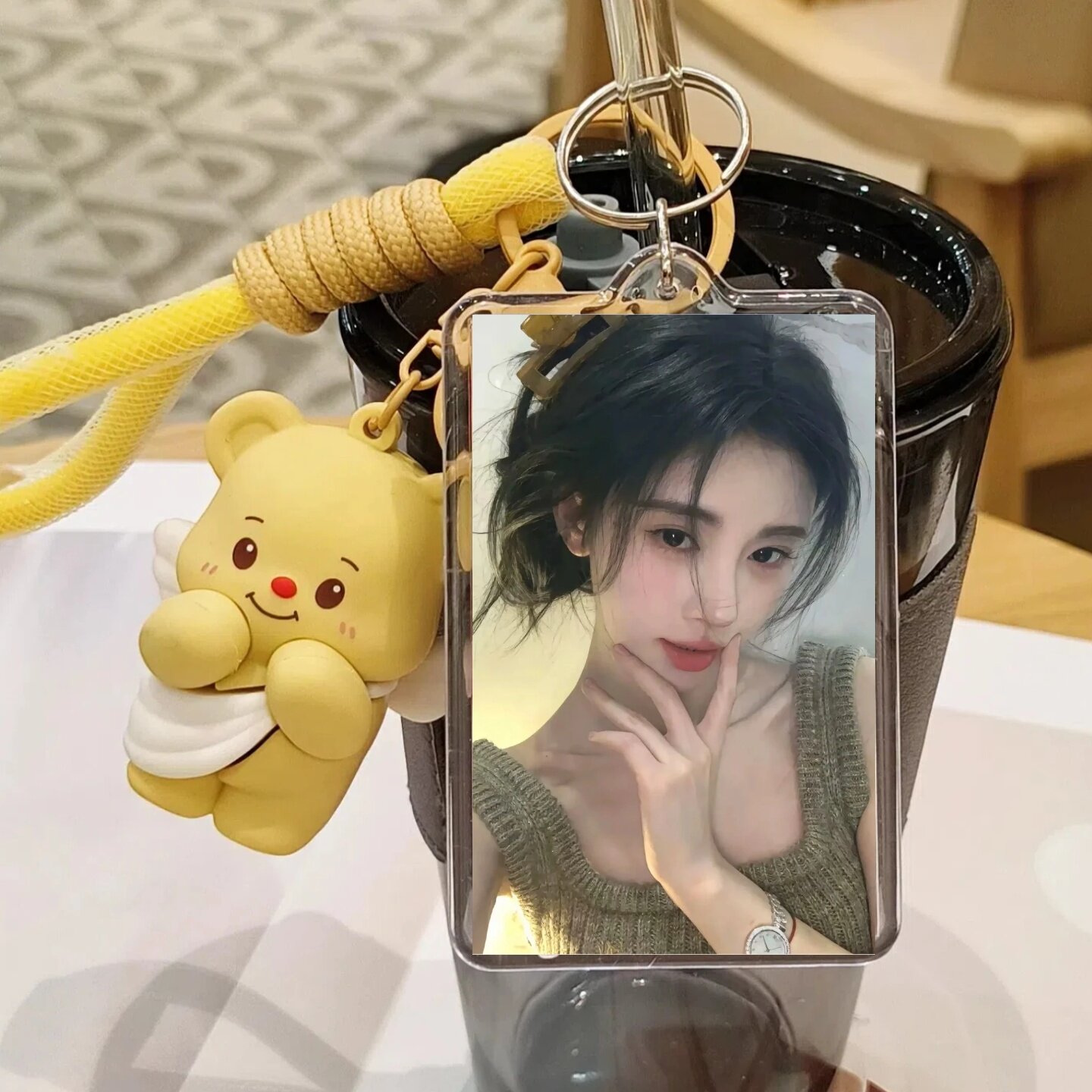 鞠婧祎周边钥匙扣亚克力小卡书包小挂件照片可爱公仔玩偶创意礼物
