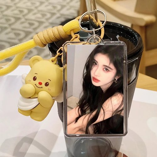 鞠婧祎周边钥匙扣亚克力小卡书包小挂件照片可爱公仔玩偶创意礼物