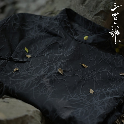 三省六部斜襟暗纹立领盘扣衬衫