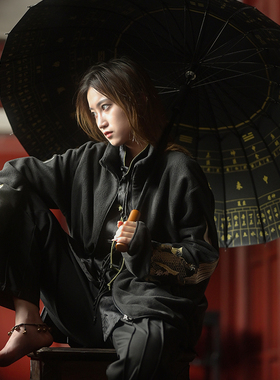 三省六部【工部·锦鲤】秋季中国风锦鲤踏浪刺绣摇粒绒拉链外套