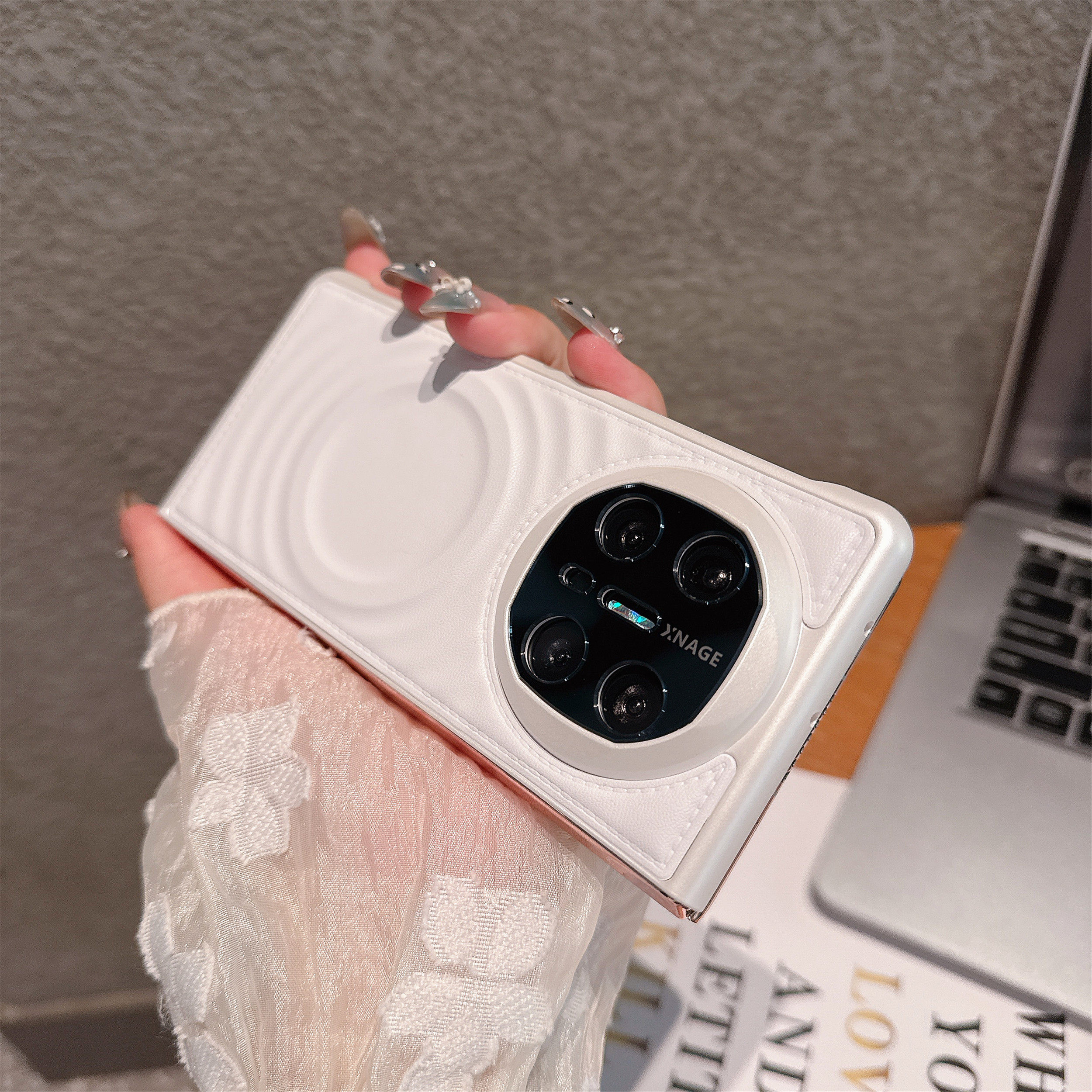 适用于华为MateX6手机壳新款华为MateX5皮质笑脸磁吸支架x6华为matex5防摔简约时尚粉色少女心波漾磁吸手机壳