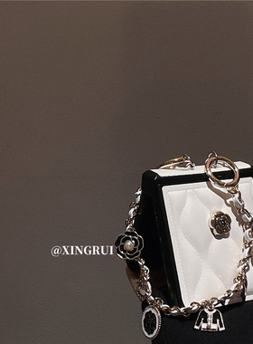 ins白色羽绒服山茶花链条适用华为pocket2/s折叠屏手机壳小米mixflip创意三星Galaxyzflip6/5全包女p50pocket