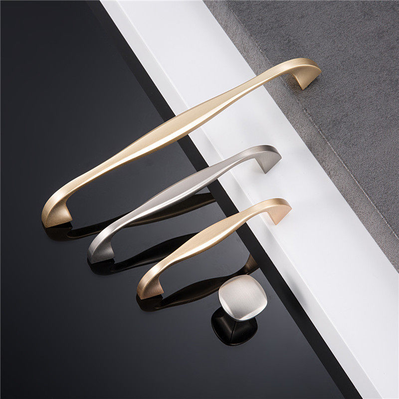 现代简约哑光拉丝铜拉丝拉手家具五金配件橱柜衣柜门小把手s113