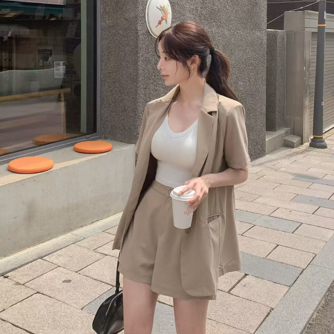 2025夏季套装仿亚棉麻薄款小西装女+短裤两件套西服休闲外套潮
