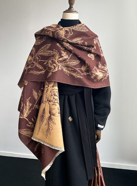 秋冬新款花团锦簇蝴蝶萦绕田园风轻奢时尚女士仿羊绒保暖披肩围脖