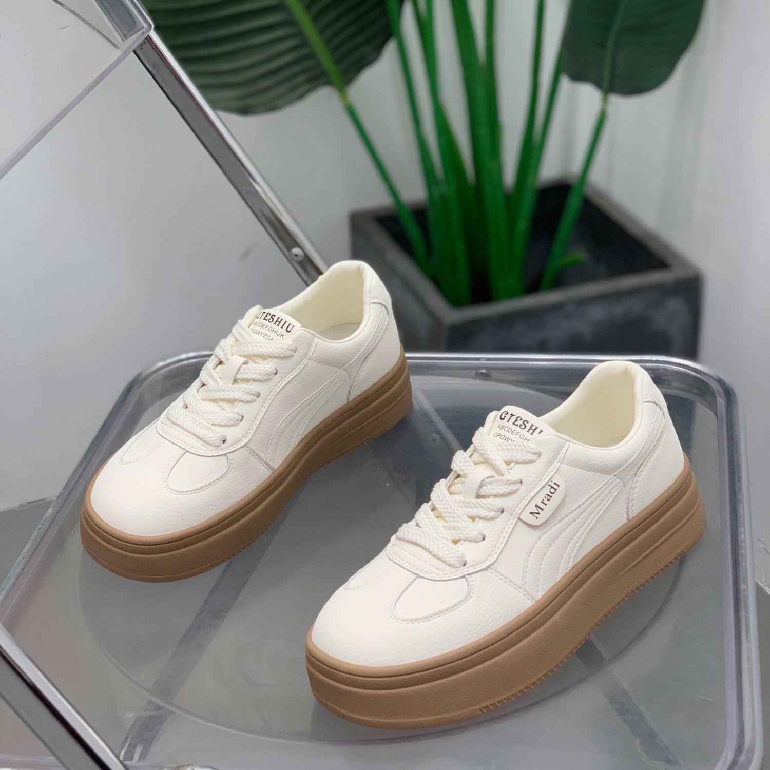 厚底真皮小白鞋女2026年春季新款德训鞋系带百搭舒适不累脚板鞋,女鞋,休闲板鞋,淘宝优惠券,粉丝福利购,淘宝优惠卷