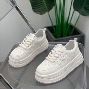 女2026年春季 板鞋 新款 显瘦时尚 百搭学生休闲鞋 轻便厚底真皮小白鞋