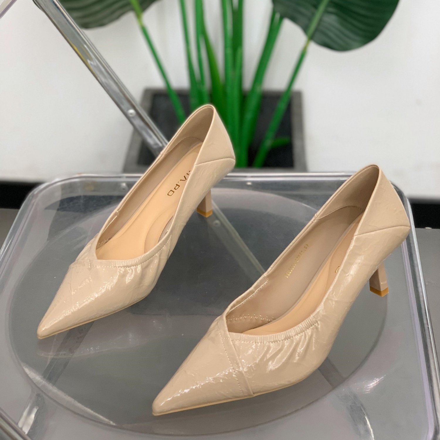 法式尖头漆皮细跟浅口单鞋女2026年春季新款气质工作鞋百搭高跟鞋,女鞋,浅口单鞋,淘宝优惠券,粉丝福利购,淘宝优惠卷