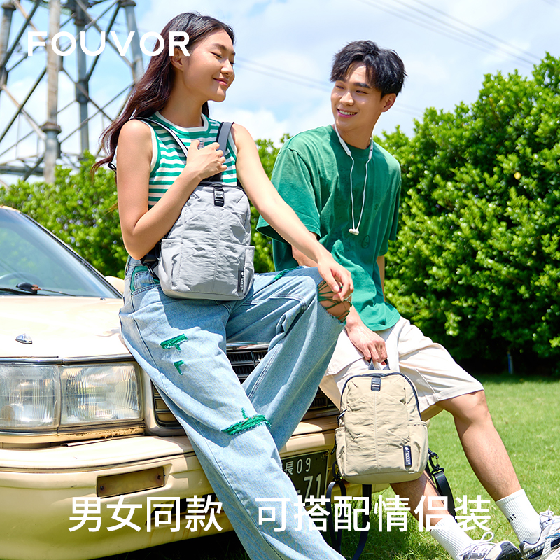 尼龙双肩包女时尚旅行轻便小背包