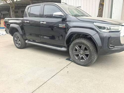 适用21-25年海拉克斯HILUX REVO改装GR款加宽轮眉挡泥板轮拱防刮