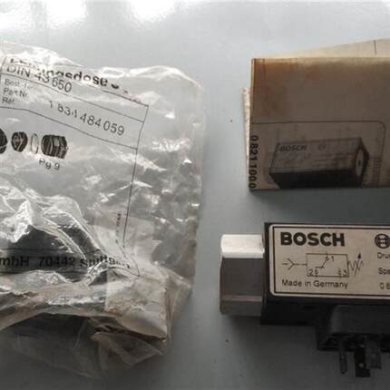 议价BOSCH压力开关0821100011全新实物图外包装旧产品新的