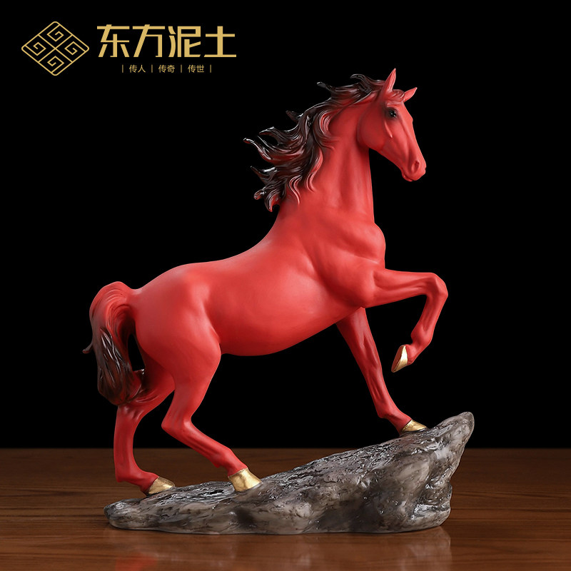 《以梦为马》中国红色陶瓷马招财摆件马到成功 办公室陶瓷工艺品